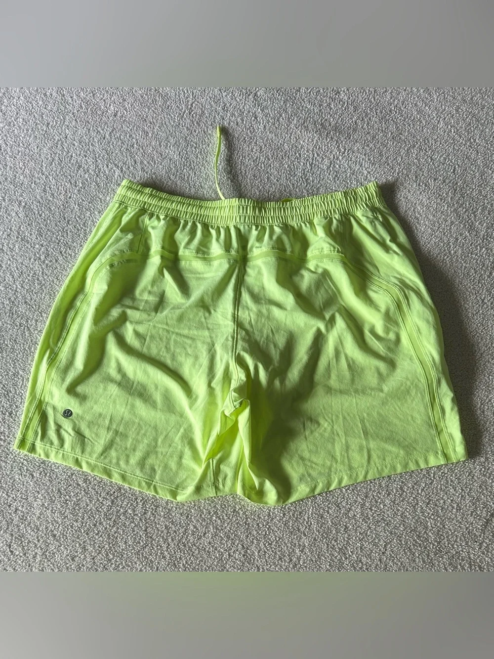 Lululemon pace breaker lined men’s Shorts